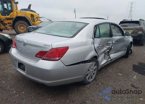 2008 Toyota Avalon Limited z USA, uszkodzony, nr VIN 4T1BK36B98U304103